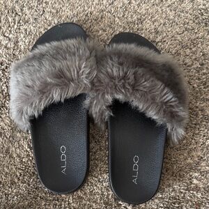 Aldo Gray Slippers Comfortable Cushioned Footbed